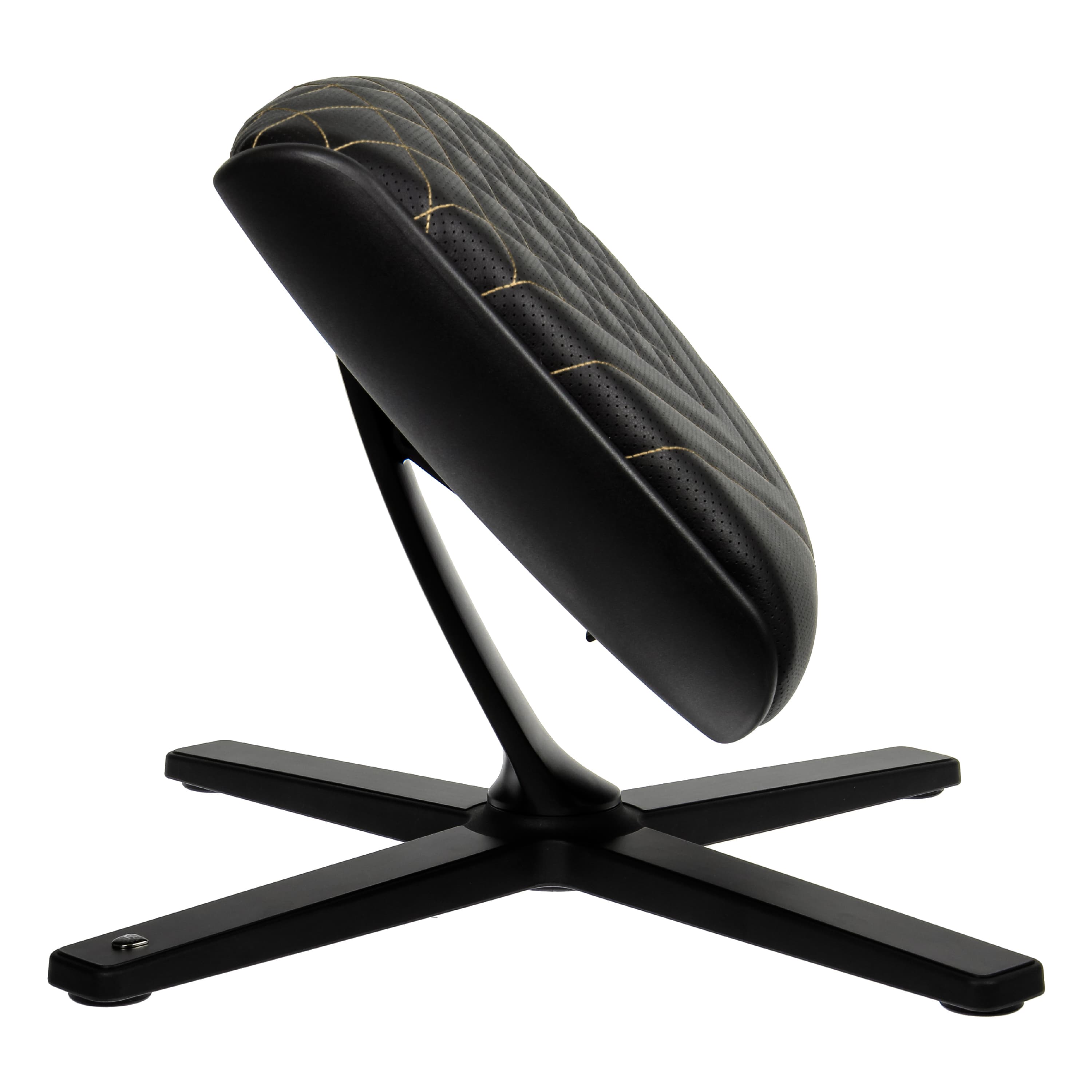 https://archisite.co.jp/wp-content/uploads/2019/07/noblechairs-Footrest-Gold-12.jpg